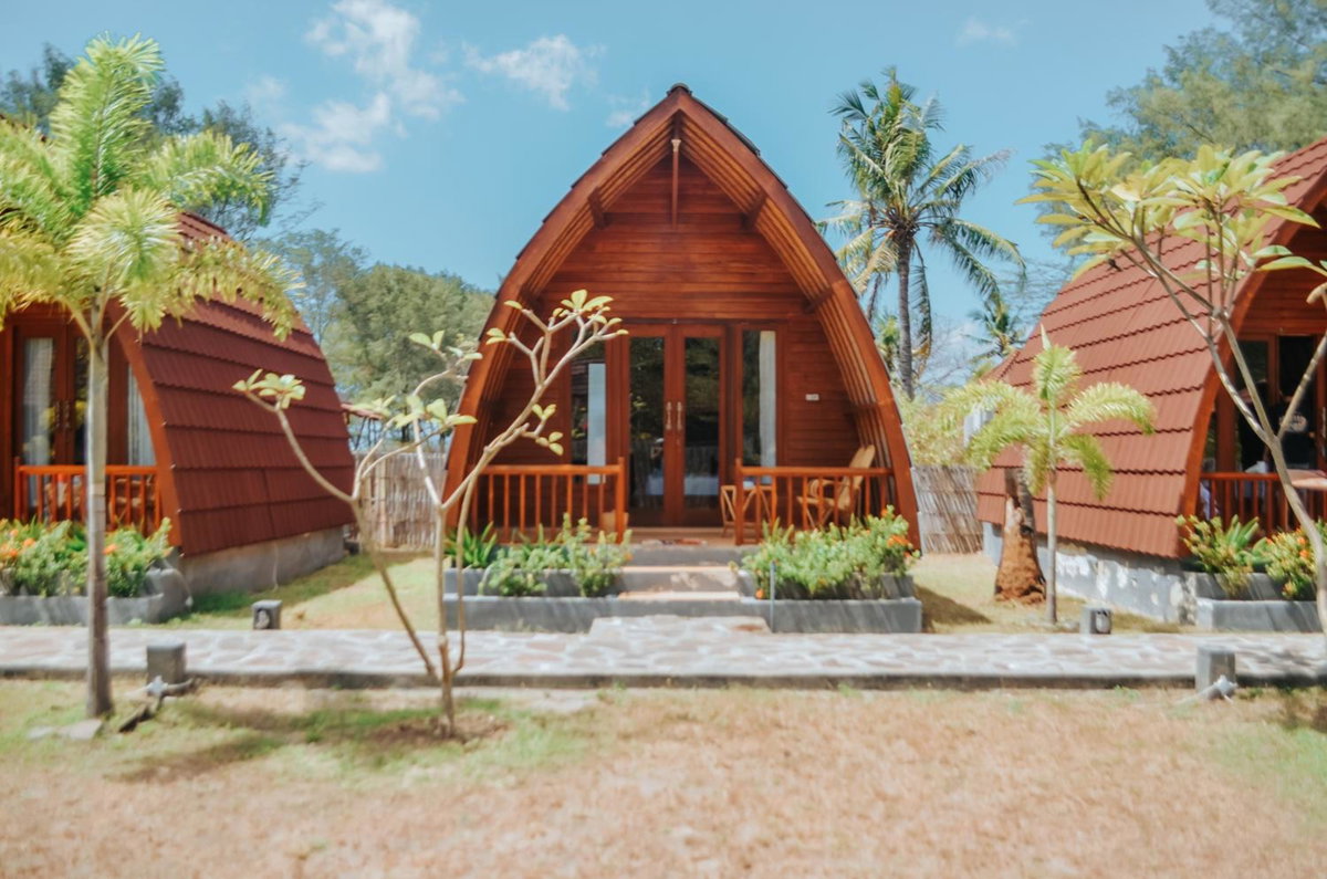 Laba Laba Bungalow, Indonesia