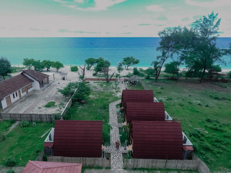 Laba Laba Bungalow, Gili Meno, Indonesia