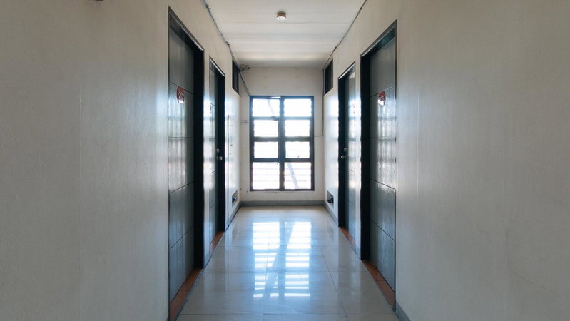 RedDoorz at CAA Road Las Pinas, Manila, Philippines