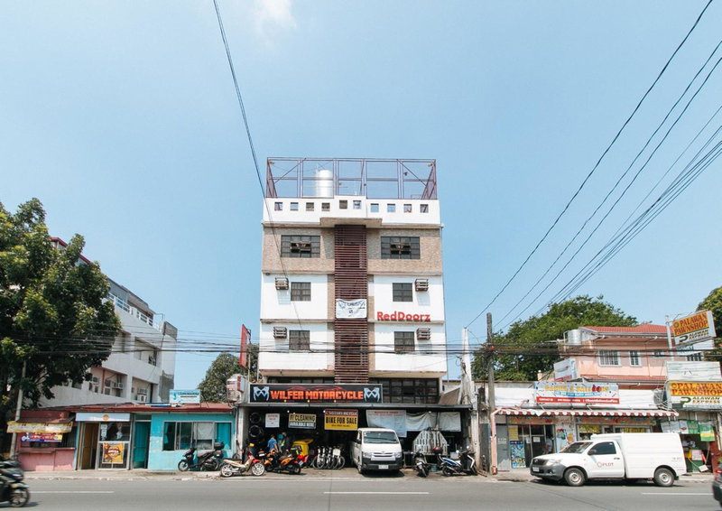 RedDoorz at CAA Road Las Pinas, Manila, Philippines