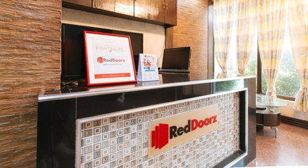 RedDoorz Plus at Canley Residential, Manila, Philippines