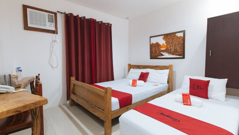 RedDoorz Plus @ Jollydays Hotel Nueva Ecija, San Jose, Philippines
