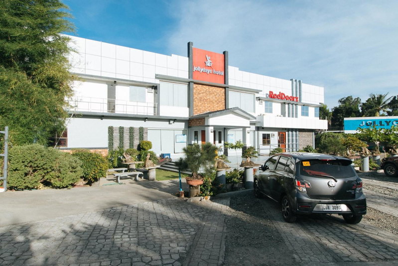 RedDoorz Plus @ Jollydays Hotel Nueva Ecija, San Jose, Philippines