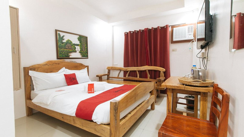 RedDoorz Plus @ Jollydays Hotel Nueva Ecija, San Jose, Philippines