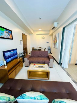One Manchester Place by Hiverooms, Punta Engaño, Philippines
