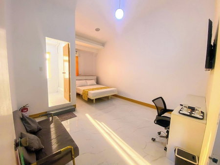 Legends Hotel & Restaurant, Lemery, Philippines