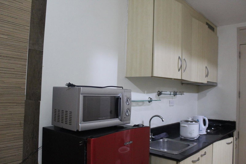 CHATEAU ELYSEE a3 near airport Wifi Kitchen, Manila, Philippines