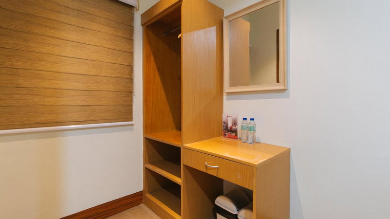 RedDoorz Premium @ Nick Hotel Gerona Tarlac, Tarlac, Philippines