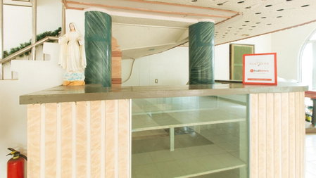 RedDoorz at Royal Grande Beach Resort Batangas, Batangas City, Philippines