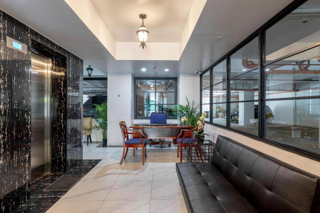 59 Xavierville by RedDoorz, Philippines