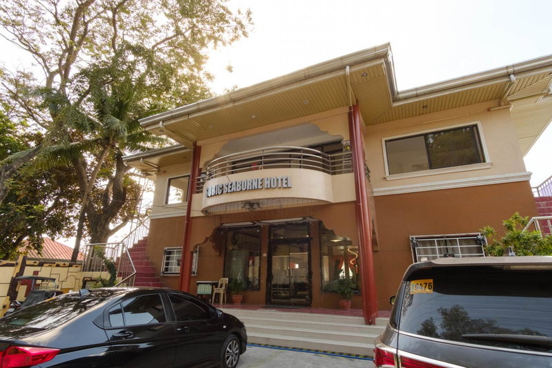 RedDoorz Plus @ Seaborne Hotel Subic Zambales, Subic, Philippines