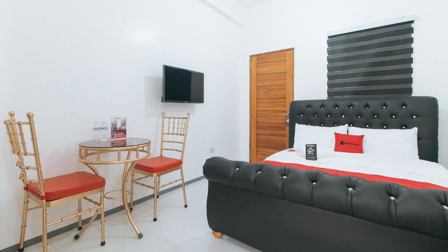 RedDoorz @ St. Catherine Residences Olongapo City, Olongapo, Philippines
