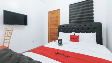 RedDoorz @ St. Catherine Residences Olongapo City, Olongapo, Philippines