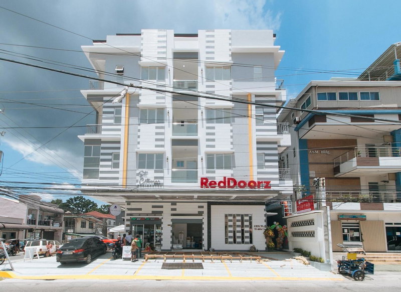 RedDoorz @ St. Catherine Residences Olongapo City, Olongapo, Philippines
