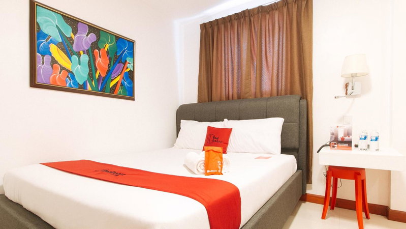 RedDoorz Plus @ Costa Roca Balamban, Cebu City, Philippines