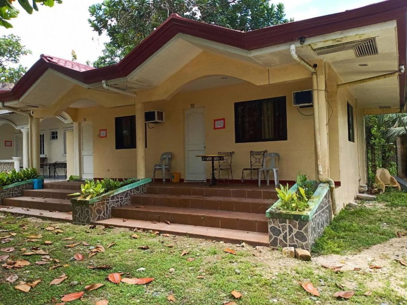 RedDoorz Plus @ Costa Roca Balamban, Cebu City, Philippines