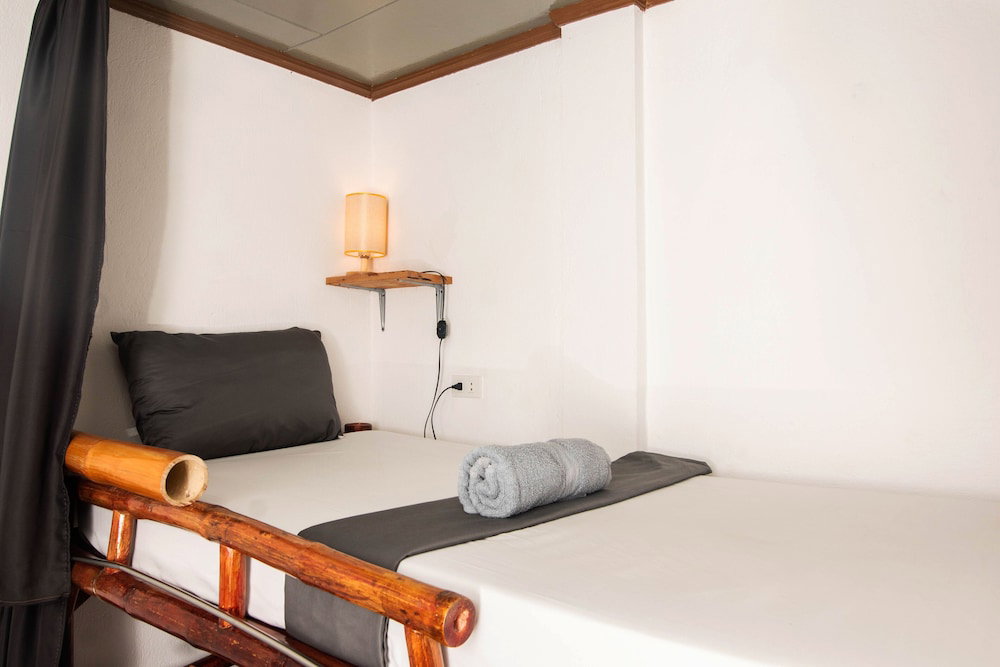 Ohlala Hostel, Philippines