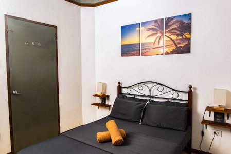 Ohlala Hostel, Moalboal, Philippines