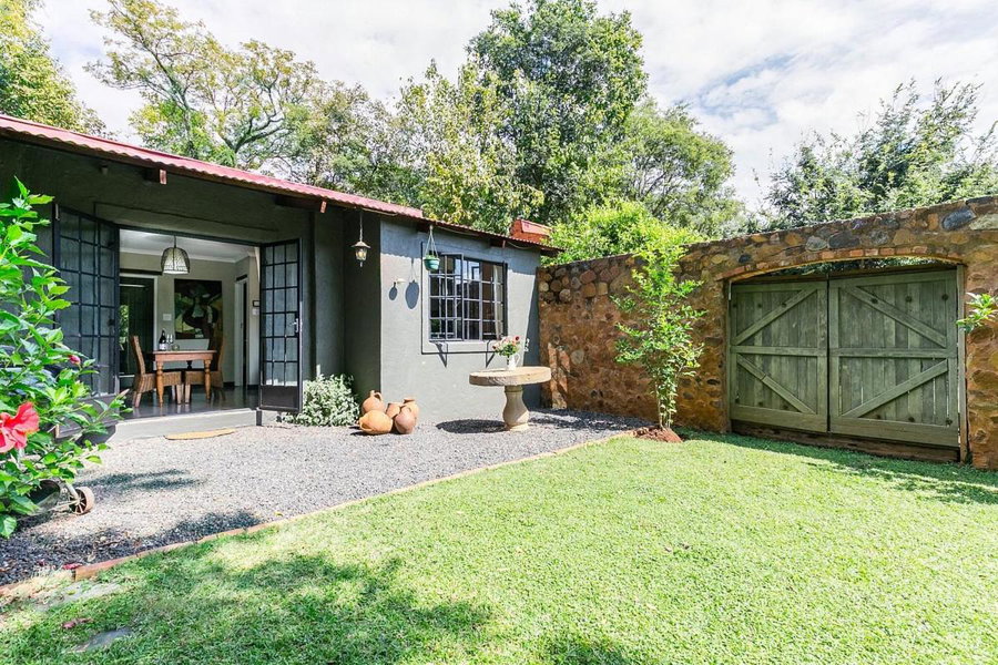 La Bastide Guest House, Hartbeespoort, South Africa