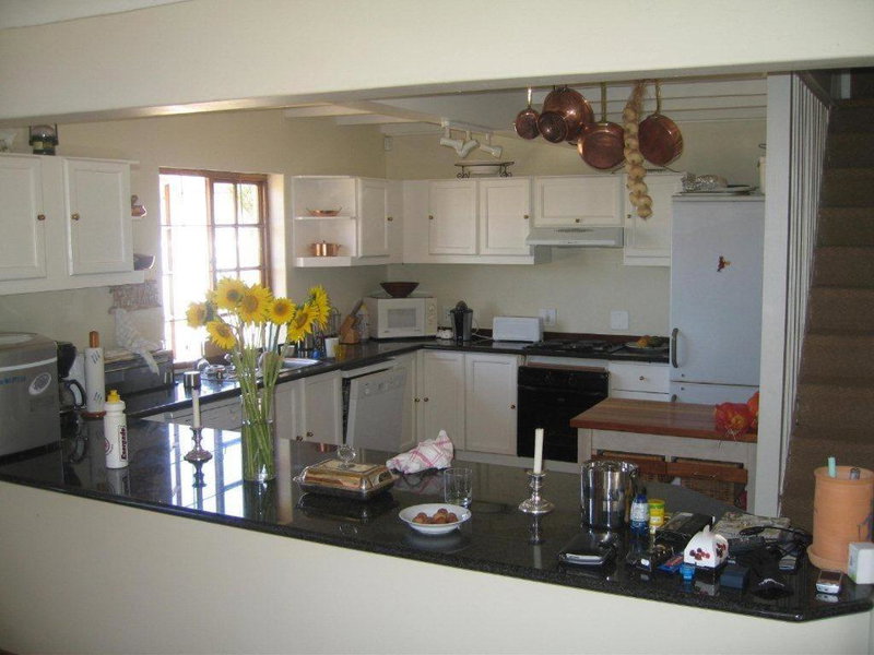 Steynshoop self-catering Valley Lodge, Hekpoort, South Africa
