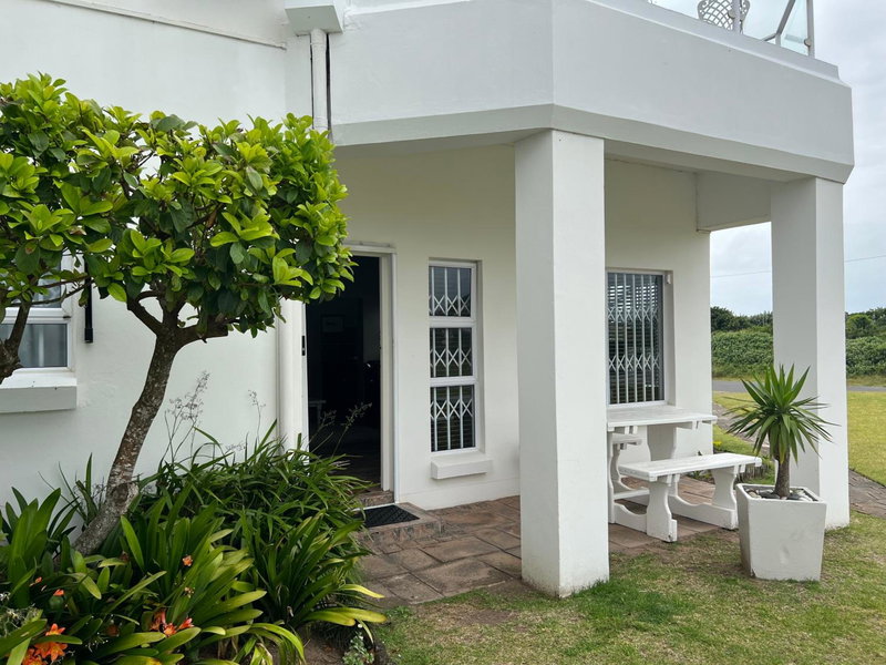 Oceanway Self-catering Accommodation, Gonubie, South Africa