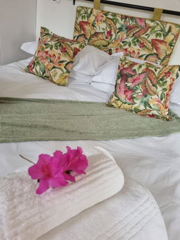 Impunzi Place, Kloof, South Africa