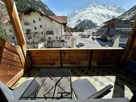 Alpinhotel Zirbenhof, Sankt Leonhard im Pitztal, Austria