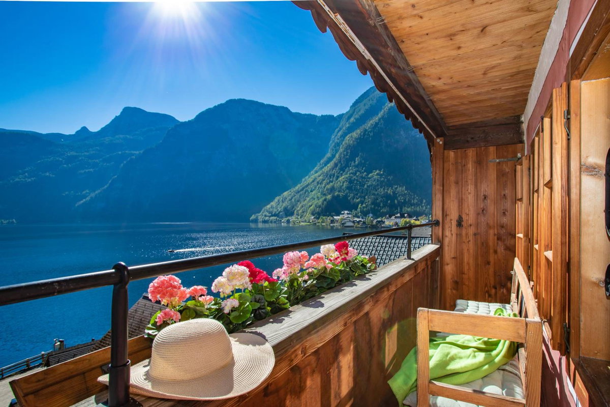 Historic Lakeview Apartments Hallstatt, Austria