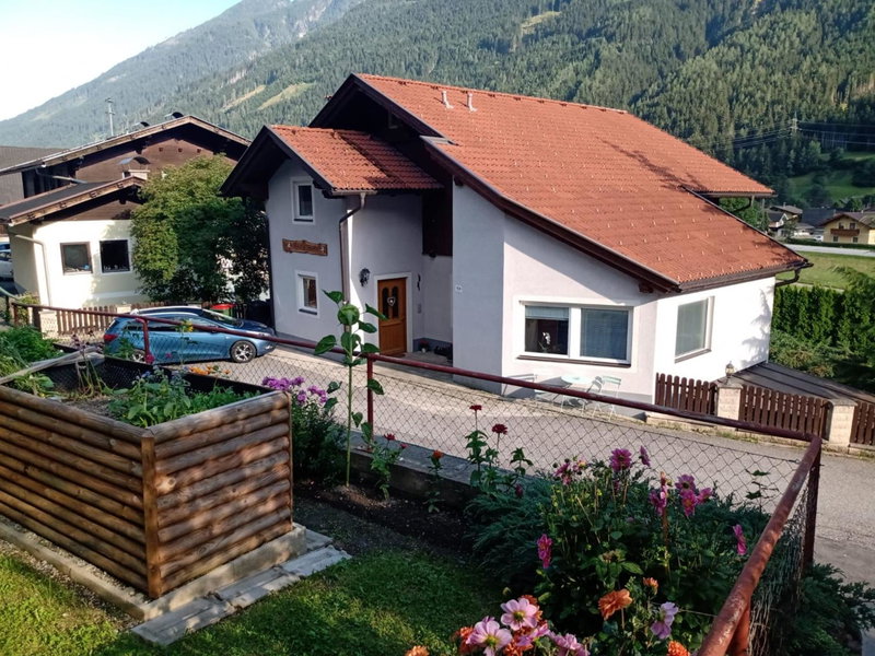 Haus Edelweiss Mölltal, Flattach, Austria