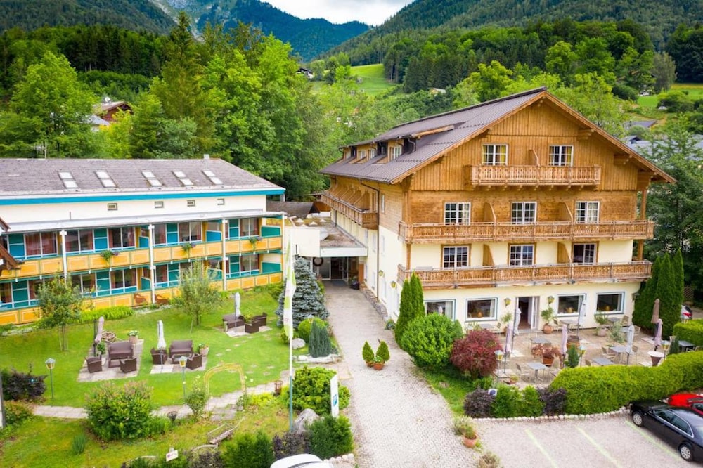 Hotel · Hotel Försterhof, St. Gilgen