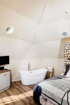 Glamping Bahenec, Bahenec, Czechia
