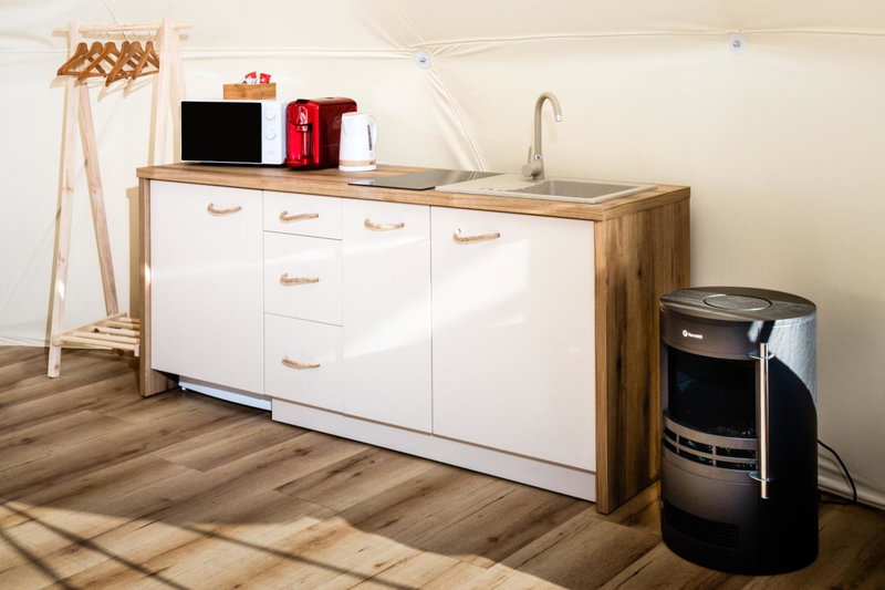 Glamping Bahenec, Bahenec, Czechia
