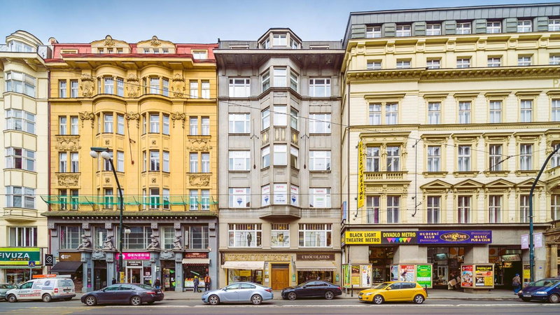 A/C + TERRACE Breakfast at Tiffany’s, Prague, Czechia
