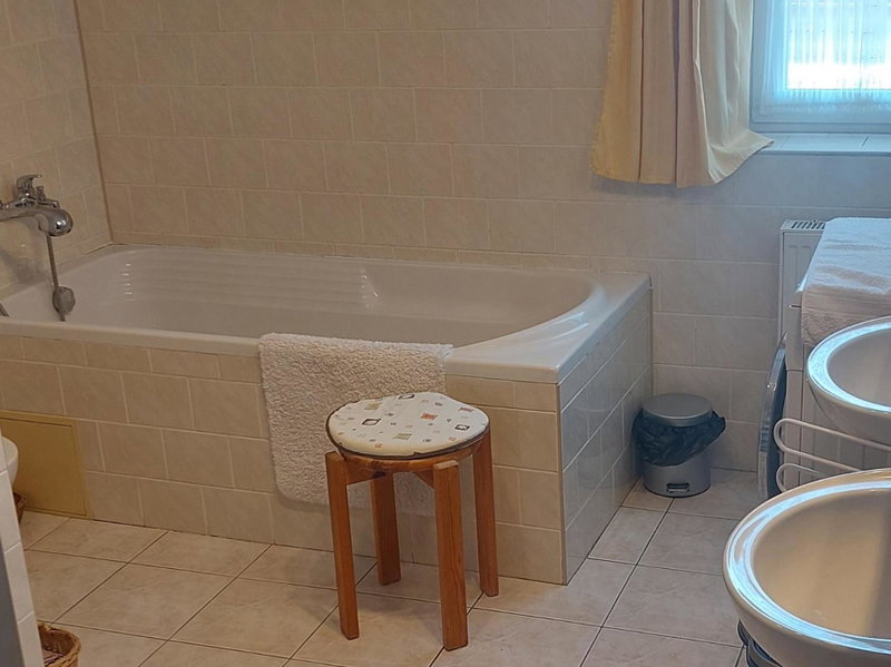Apartmán v rodinném domě, Hradec Králové, Czechia