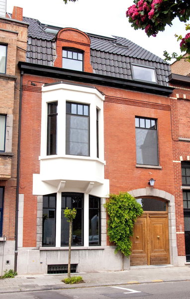 OYO, Kortrijk, Belgium