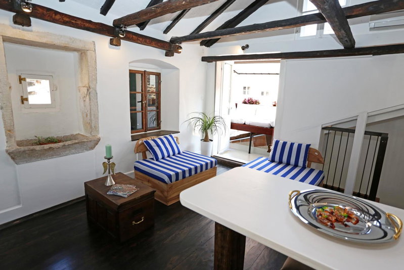 Swan Adriatic Apartment & Room, Šibenik, Croatia