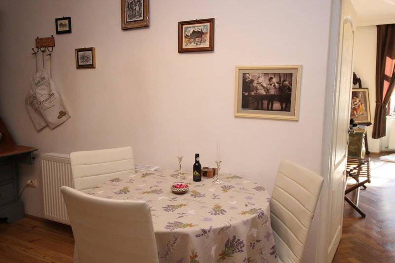 Versus Art Studio, Braşov, Romania