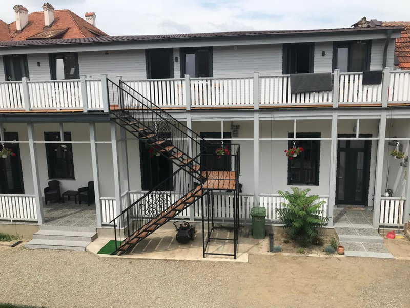 Garsoniera Delia Brasov, Braşov, Romania