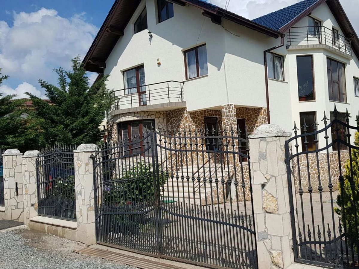 BigCitty Rooms, Romania
