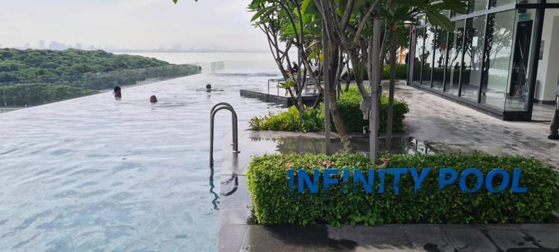 Urban Suites George town - Affordable & Luxury Stay - High-Floor with Spectacular Sea and Penang Bridge View, Jelutong, Malaysia