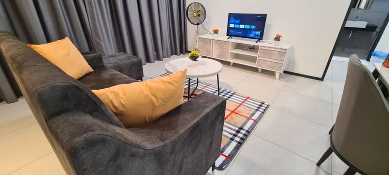 Urban Suites George town - Affordable & Luxury Stay - High-Floor with Spectacular Sea and Penang Bridge View, Jelutong, Malaysia