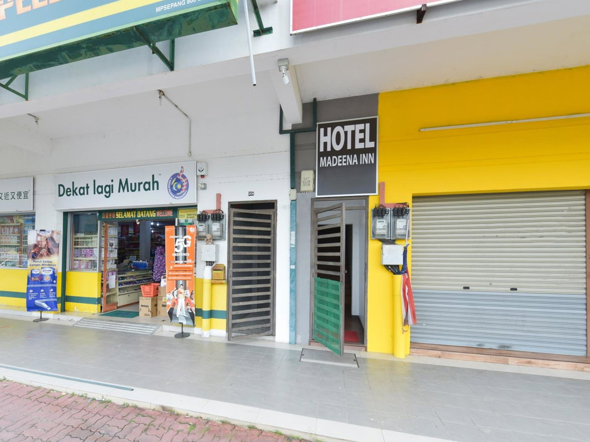 Hotel · Hotel O Madeena Inn, Sepang