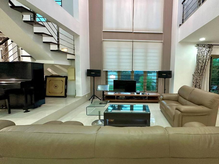 Comfort Gather Near CIQ 5B3B, Johor Bahru, Malaysia