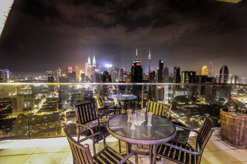 Regalia Residence The Sky Pool Suite, Kuala Lumpur, Malaysia