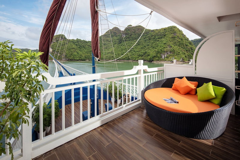 Verdure Lotus Luxury Cruise on Lan Ha Bay, Ha Long, Vietnam