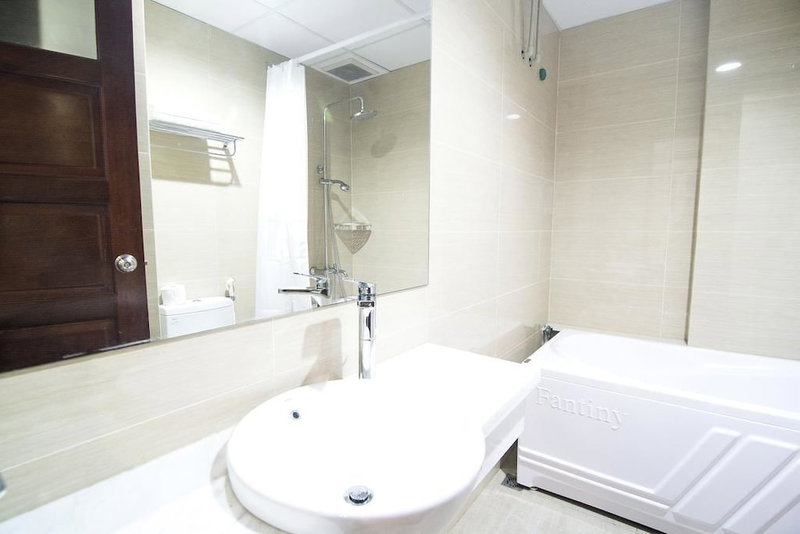 Canary Hotel & Apartment, Hanoi, Vietnam