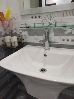 Hotel Hoa Ban Hà Nội, Hanoi, Vietnam