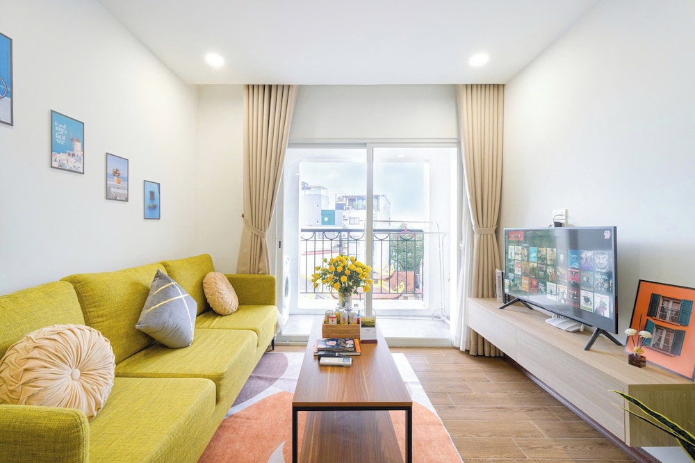 Luxe Paradise Premium Hotel Nguyen Khac Hieu, Vietnam