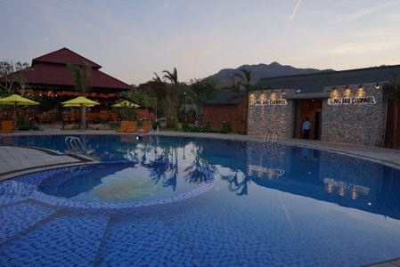 Longhai Channel Beach Resort, Long Dien, Vietnam