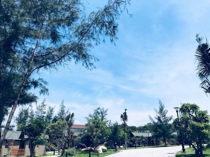 Longhai Channel Beach Resort, Long Dien, Vietnam